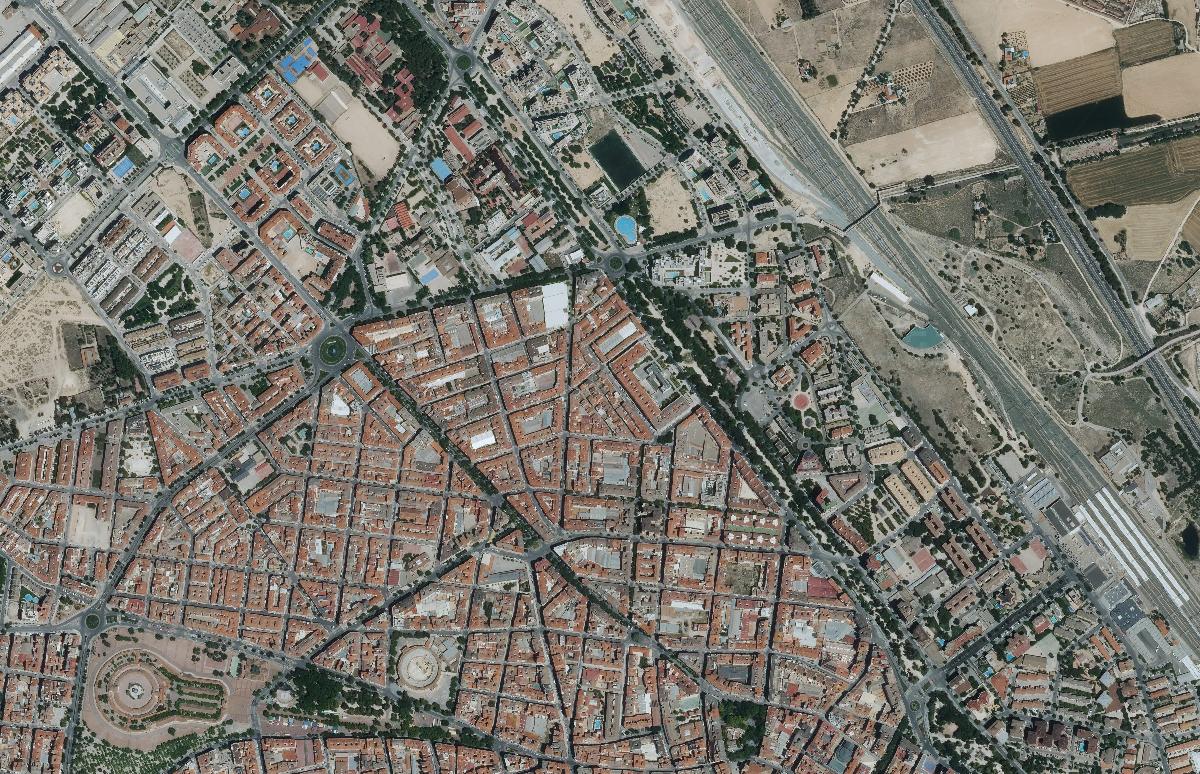 Industria y alrededores en la ortofoto de 2024
